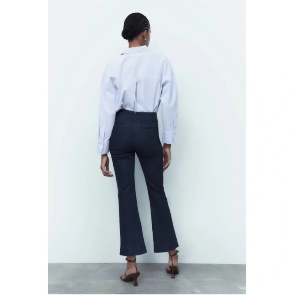ZARA FRONT POCKET FLARED ANKLE LENGTH JEANS size 6 - Picture 3 of 12